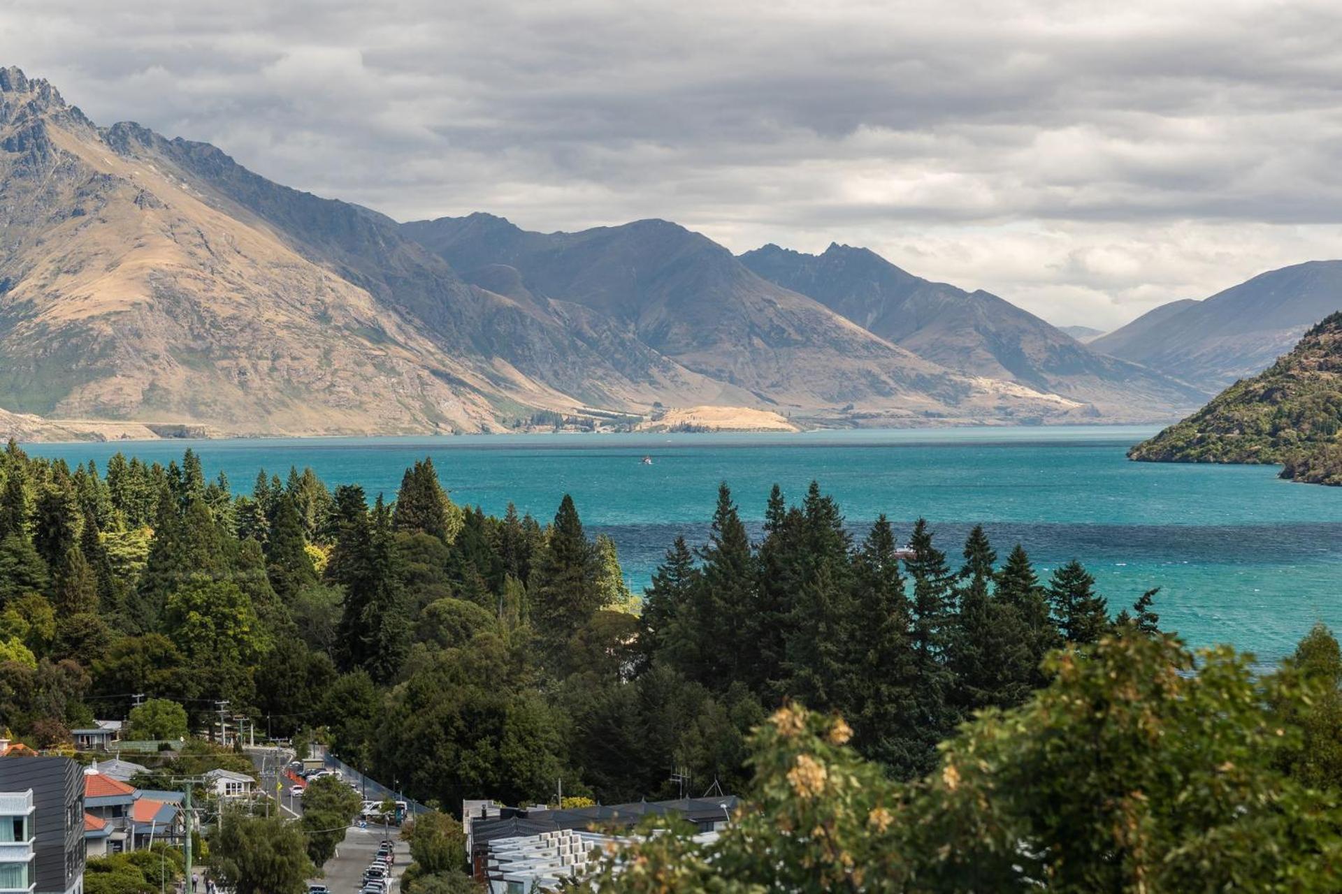 Queenstown Peaks Exterior photo
