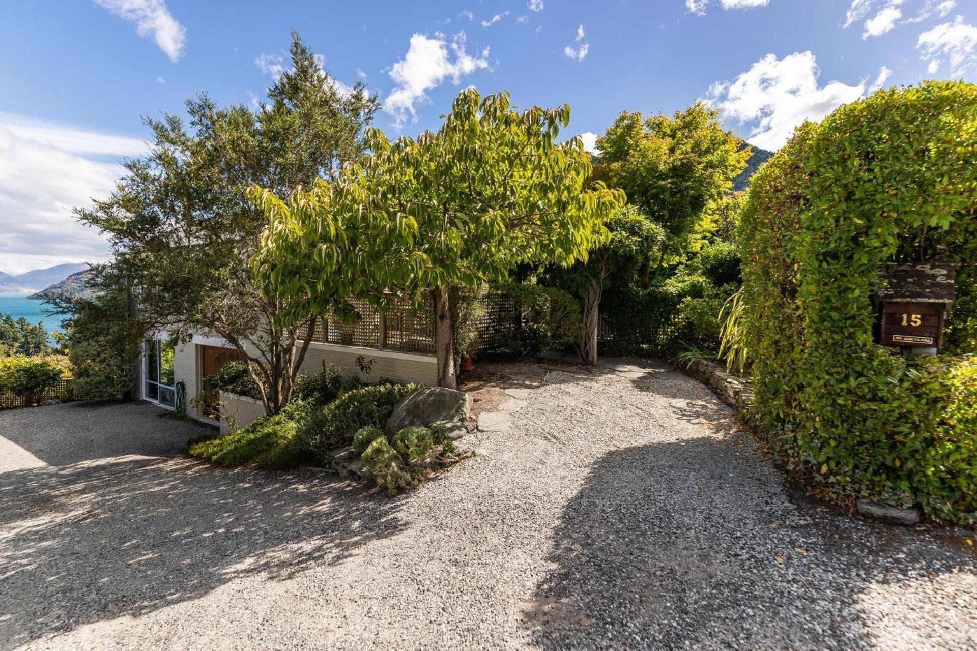 Queenstown Peaks Exterior photo