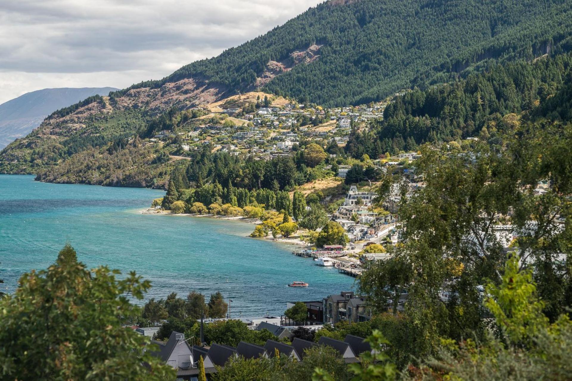 Queenstown Peaks Exterior photo